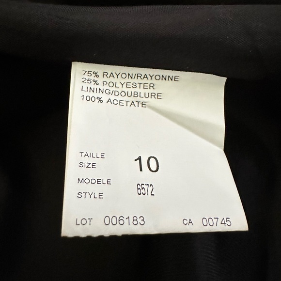 Iridescent long black A-line skirt, by JS Collections. Size 10. - Picture 10 of 11